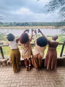 Home Southern Stars Slowfari Game drive private kruger Luxury