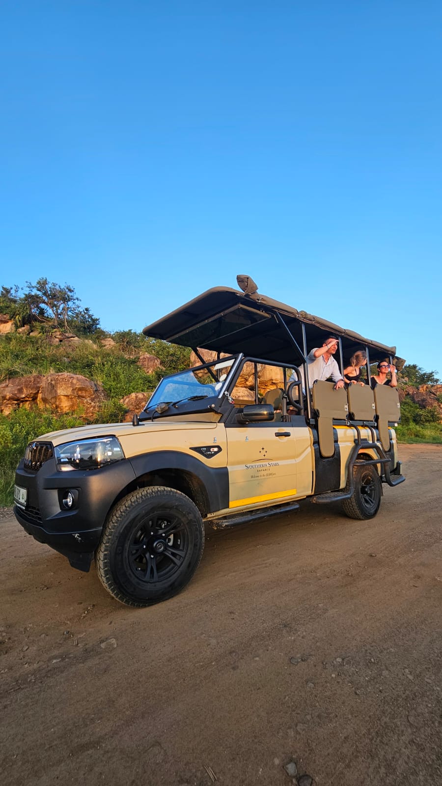 Safari vehicle Hippo pools Southern stars safaris slowfari